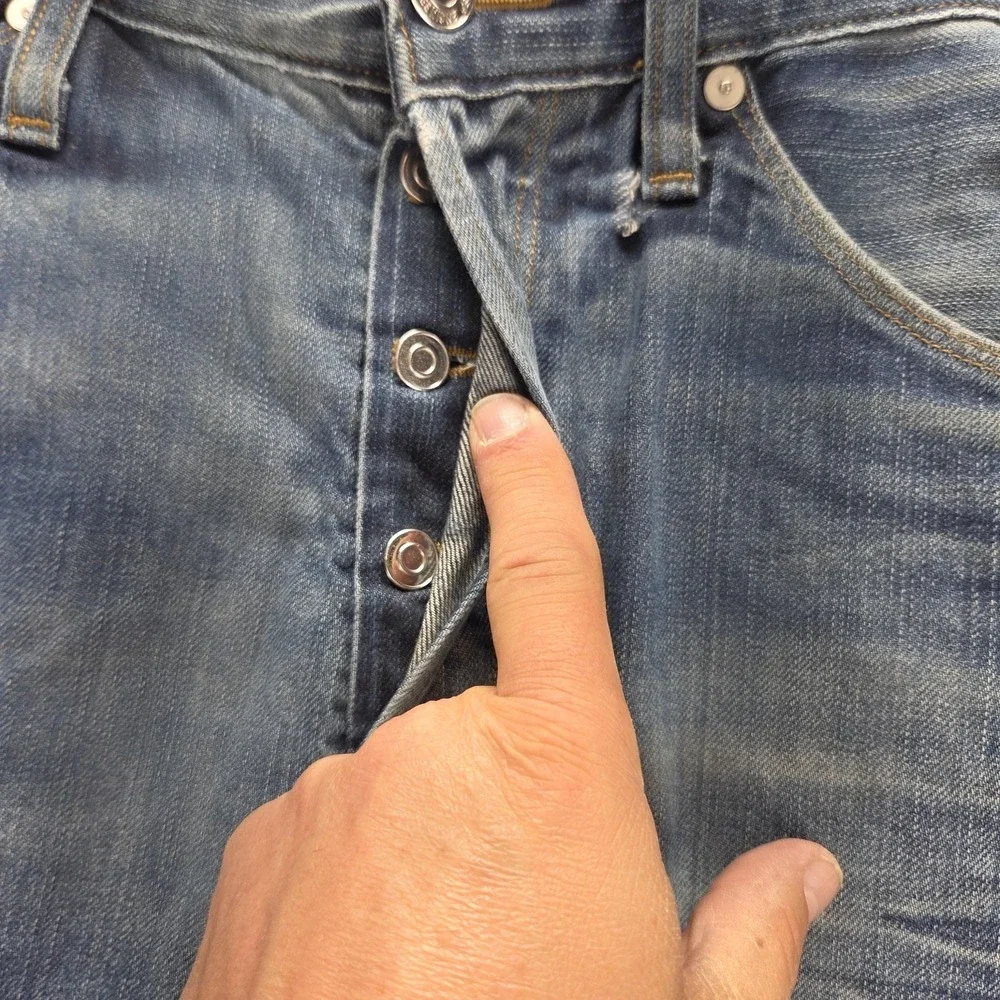 Levis 13148 important